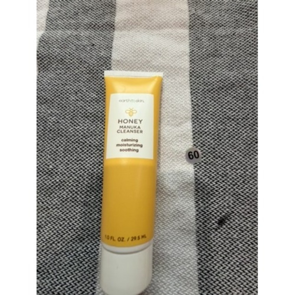 Earth to Skin Honey Manuka Cleanser Calming Moisturizing Soothing 1.0 fl oz 30ml